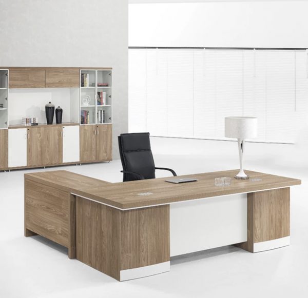 Executive Table ETMC - 16