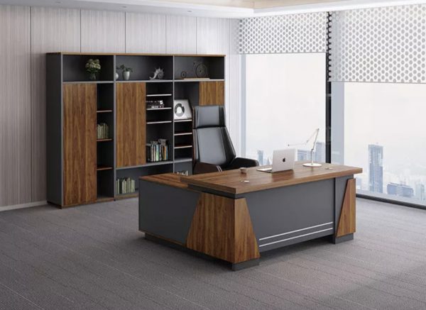 Executive Table ETMC - 22